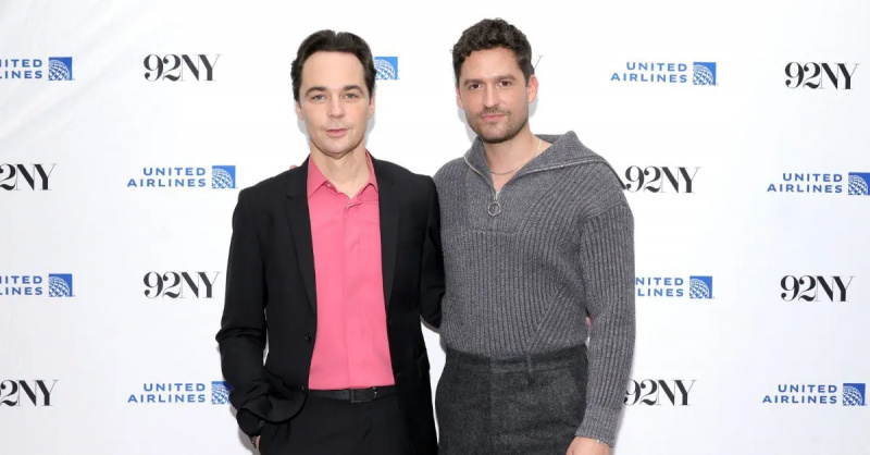 (l-r): Jim Parsons at Ben Aldridge sa red carpet ng'Spoiler Alert' premiere.
