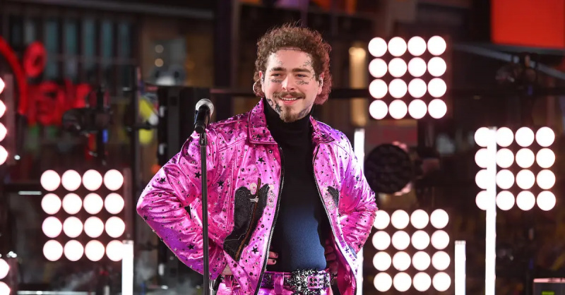  Ang Post Malone ay gumaganap sa panahon ng Times Square New Year's Eve 2020 Celebration on Dec. 31, 2019, in New York City