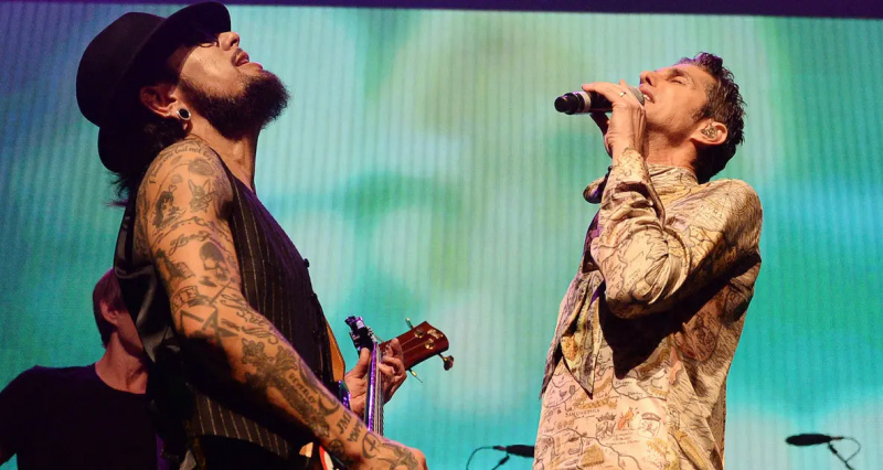 Żona Perry'ego Farrella broni jego kłótni z Dave'em Navarro, oskarżonym o umożliwienie jej mężowi