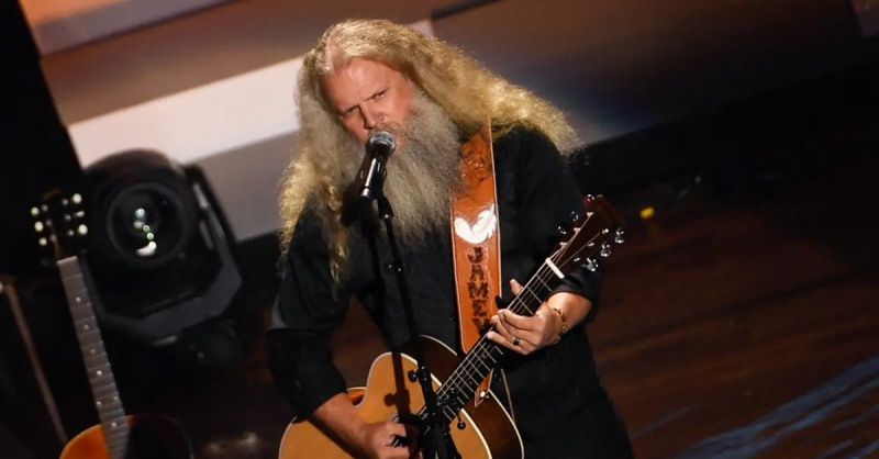 Jamey Johnson a été arrêté au Tennessee pour plusieurs accusations – tous les détails