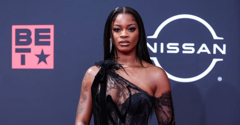 Ari Lennox bij de BET Awards 2020