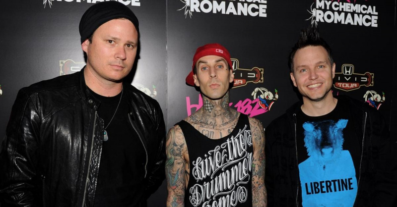 L-R: Toms DeLonge, Treviss Bārkers, Marks Hopuss no Blink-182.