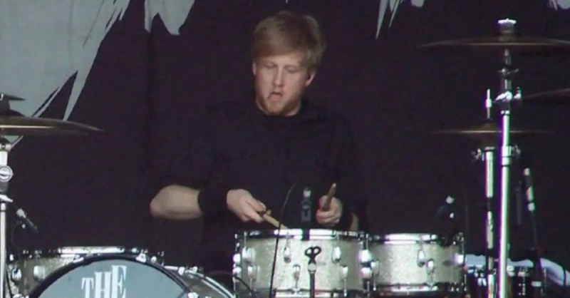 Cosa è successo a Bob Bryar? All'interno della tragica morte dell'ex membro della band My Chemical Romance