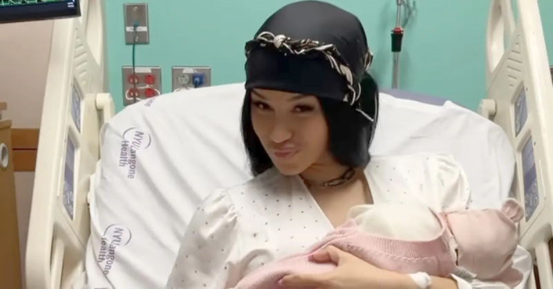 Qual é o nome do novo bebê de Cardi B? Ela anunciou o nascimento dela e do terceiro filho de Offset