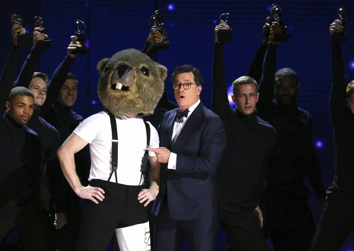 Wat journalisten kunnen leren van de brute Trump-grappen van Stephen Colbert