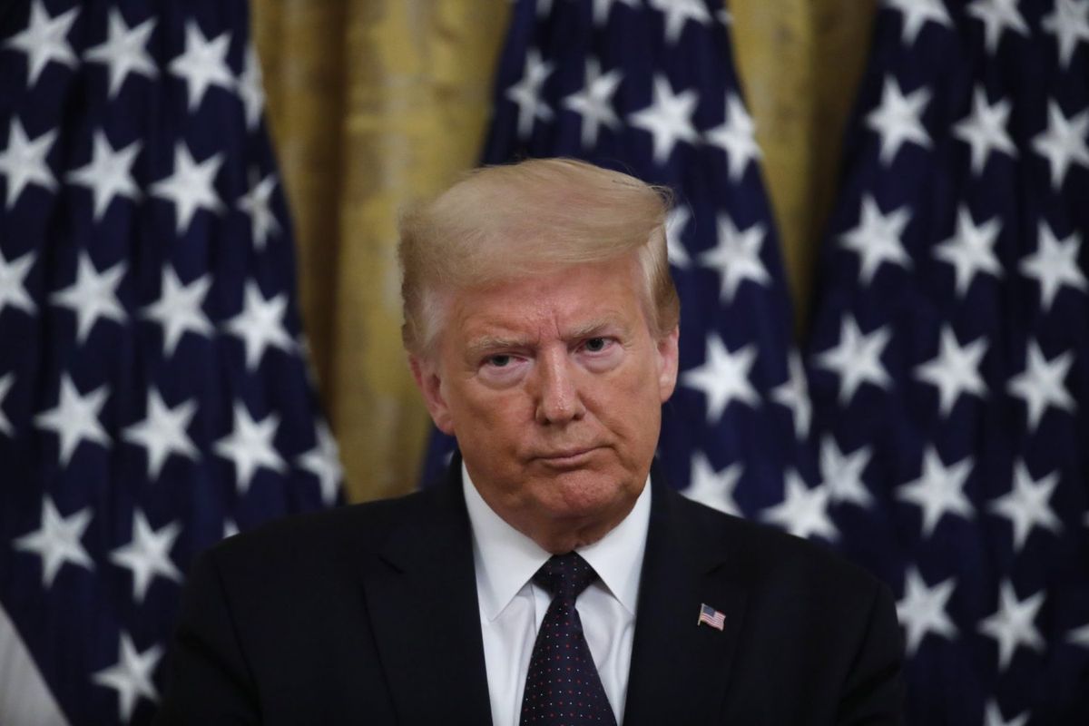 Presiden Trump berpikir beberapa jurnalis harus dieksekusi, menurut buku John Bolton yang akan datang
