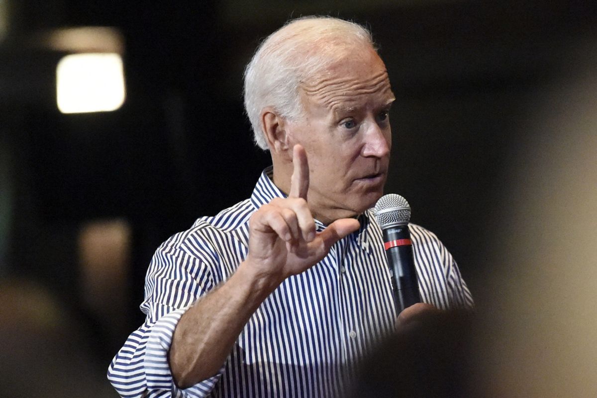 Les dérapages de Joe Biden sont appelés «gaffes». Devrions-nous les appeler autrement? De plus, Whoopi Goldberg défend Trump. Type de.