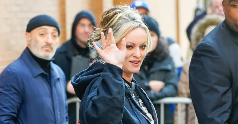 Umalis si Stormy Daniels'The View' studios on March 21, 2024, in New York City