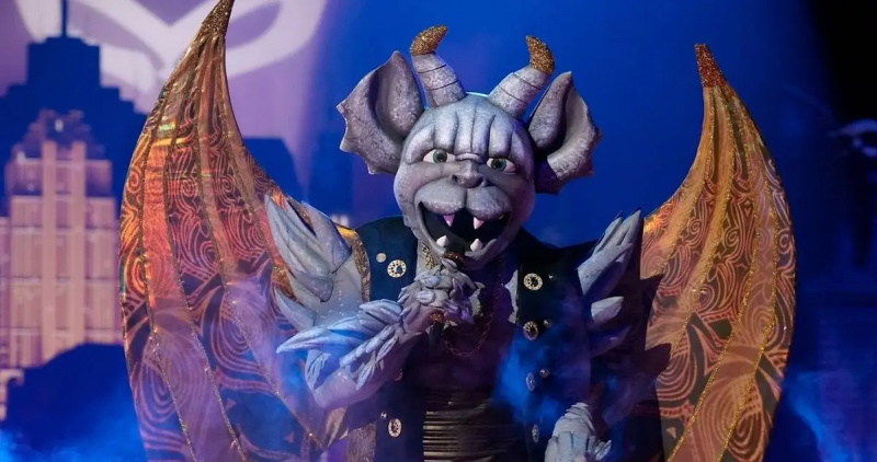 Gargoyle maskierter Sänger