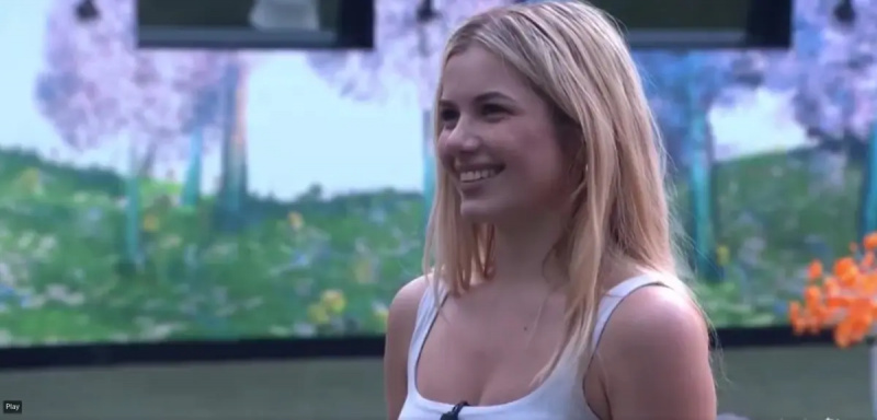 Lea flirtē ar Cam Big Brother tiešraidēs