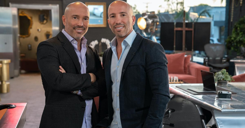 Brett dan Jason Oppenheim