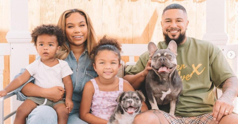 Cheyenne Floyd, Zach Davis og deres familie