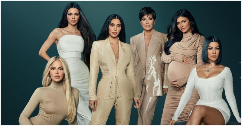 (de izquierda a derecha): Khloe Kardashian, Kendall Jenner, Kim Kardashian, Kris Jenner, Kylie Jenner y Kourtney Kardashian