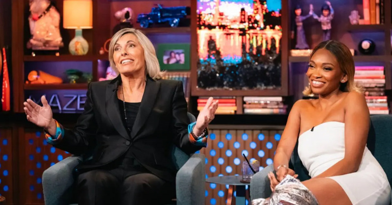   Capitaine Sandy Yawn et Tumi Mhlongo sur'WWHL'