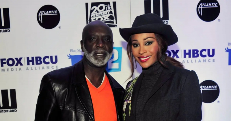(trái-r): Peter Thomas và Cynthia Bailey năm 2014.
