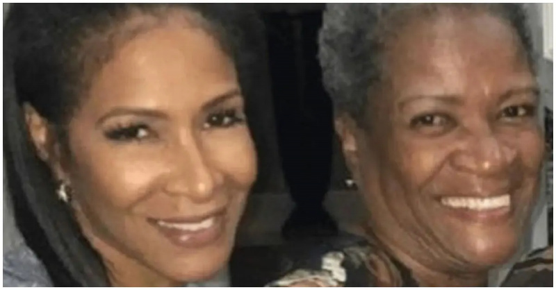 (l-r): Sheree Whitfield i njena majka, Thelma Ferguson