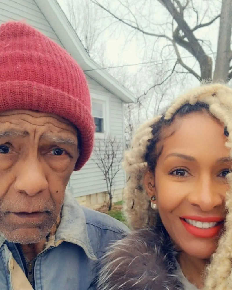 (l-r): Sheree Whitfield's dad and her smiling