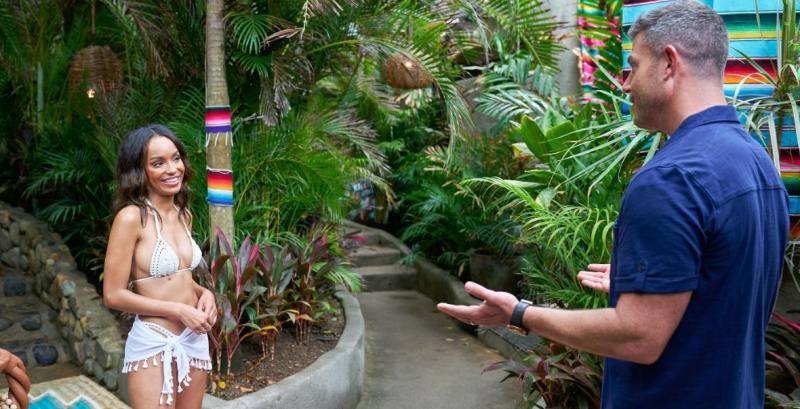 고요하고'Bachelor in Paradise' host Jesse Palmer