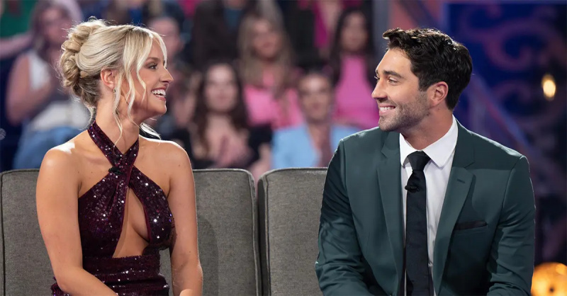 Daisy et Joey sont assis ensemble sur'After the Final Rose.'