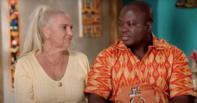Angela Deem ser bekymrad på Michael Ilesanmi under intervjun den'90 Day Fiancé: Happily Ever After'