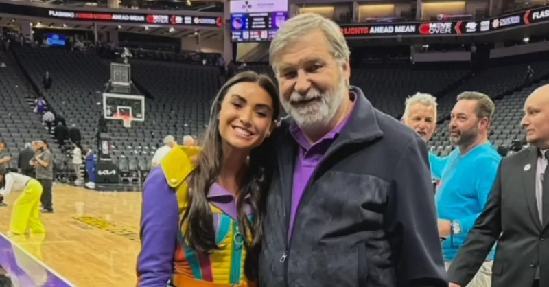 (l-r): Bronwyn Newport at Todd Bradley sa isang basketball game
