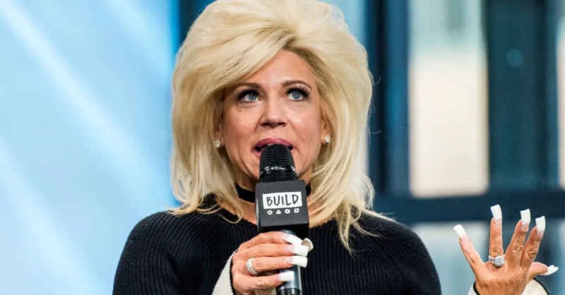 Theresa Caputo Build Wywiad z Long Island Medium