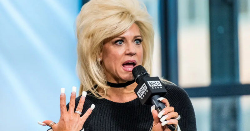 Wywiad ze średnią budową Theresy Caputo Long Island