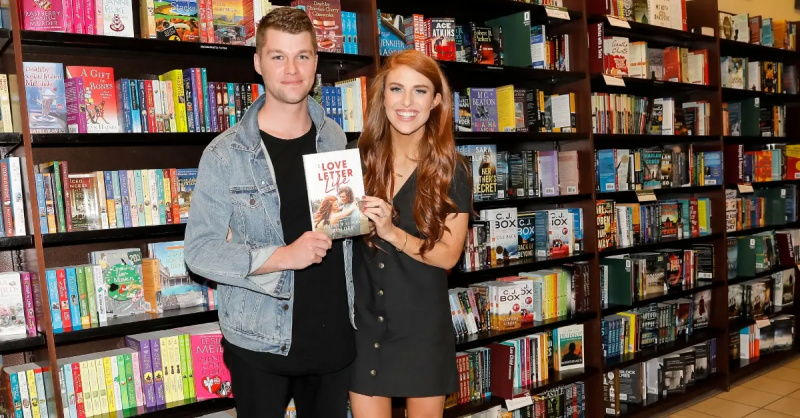Jeremy Roloff และ Audrey Roloff เฉลิมฉลองหนังสือเล่มใหม่ของพวกเขา'A Love Letter Life