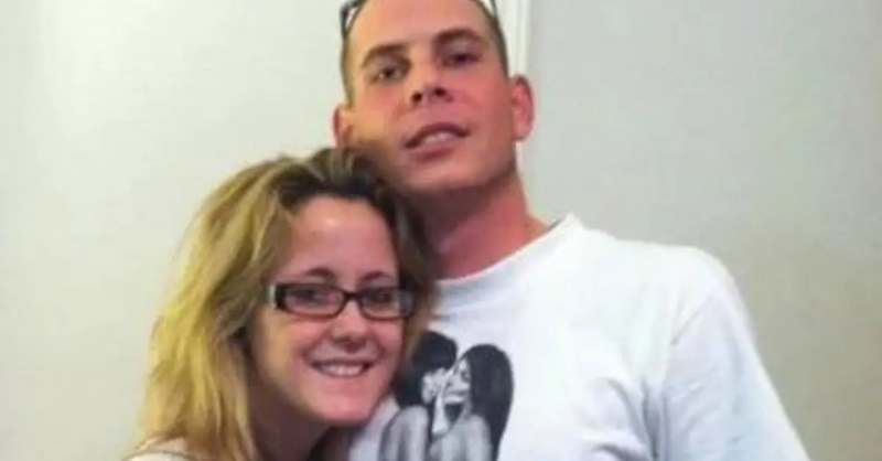 Magkasamang nag-pose sina Jenelle Evans at Gary Head