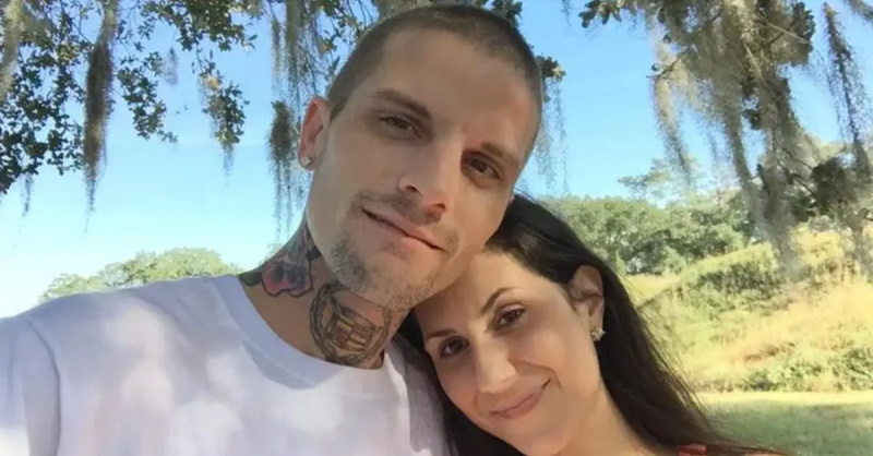 Sina Jenelle Evans at Courtland Rogers ay magkasamang nag-selfie