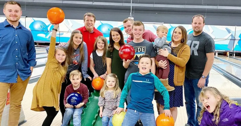 No todos los Duggars adultos quieren tantos hijos como los padres Jim Bob y Michelle