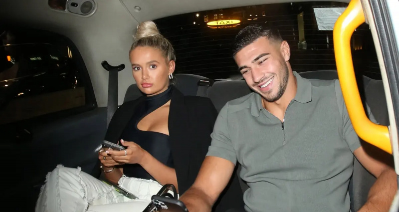 Hvorfor kom Molly-Mae og Tommy fra 'Love Island U.K.' bryde op? Her er teen