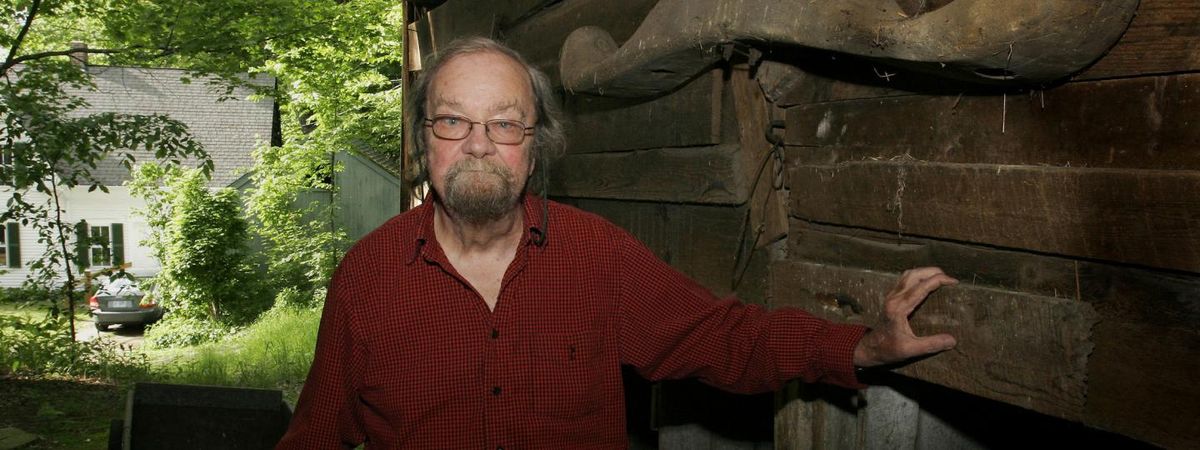 Donald Hall, luuletaja laureaat, kes armastas pesapalli- ja spordikirjutamist, suri 89-aastaselt