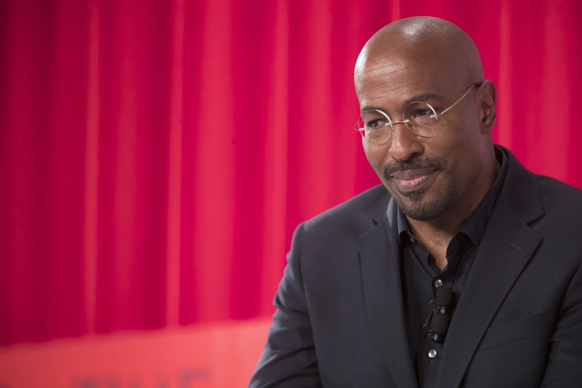 Se CNN:s Van Jones känslomässiga reaktion på att Joe Biden vann presidentposten