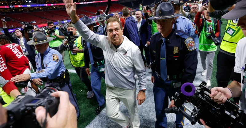 Ang Napakalaking Net Worth ni Nick Saban ay Sumasalamin sa Panghabambuhay na Tagumpay sa Football