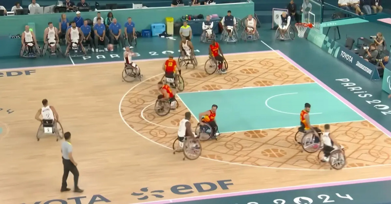 amerikanska män's wheelchair basketball team defeats Spain on Aug. 29, 2024.