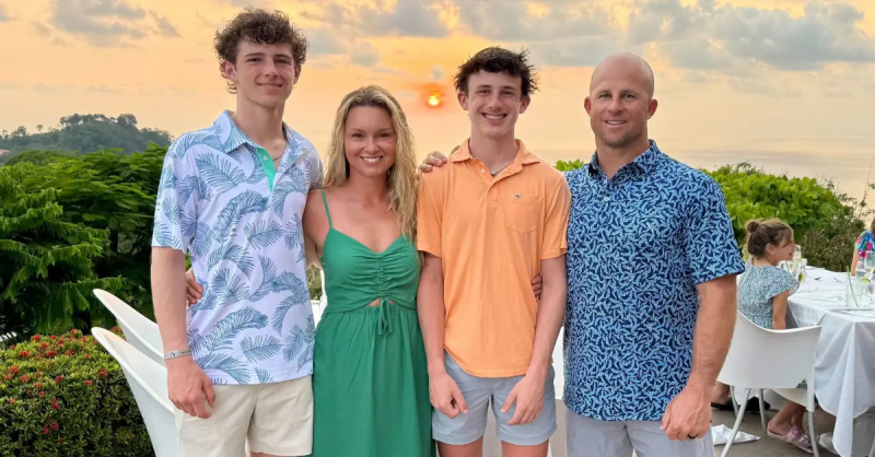 (L-R) Hunter Gardner, Jessica Gardner, Miller Gardner, dan Brett Gardner.