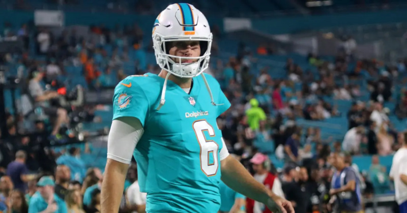 Den pensionerade NFL-quarterbacken Jay Cutlers nettovärde har sjunkit efter de senaste händelserna