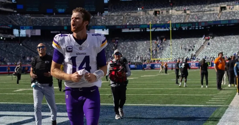 Sam Darnold väljakul koos viikingitega