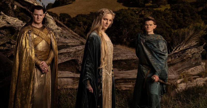 Benjamin Walker (Gil-galad High King), Morfydd Clark (Galadriel), Robert Aramayo (Elrond)'Rings of Power'