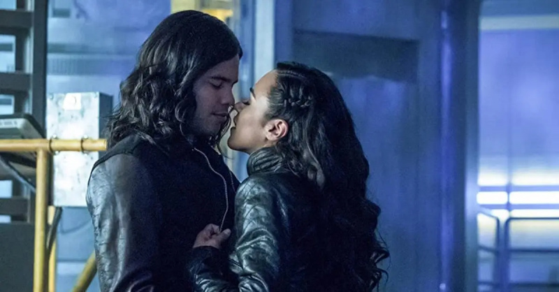 Carlos Valdes at Jessica Camacho sa'The Flash'