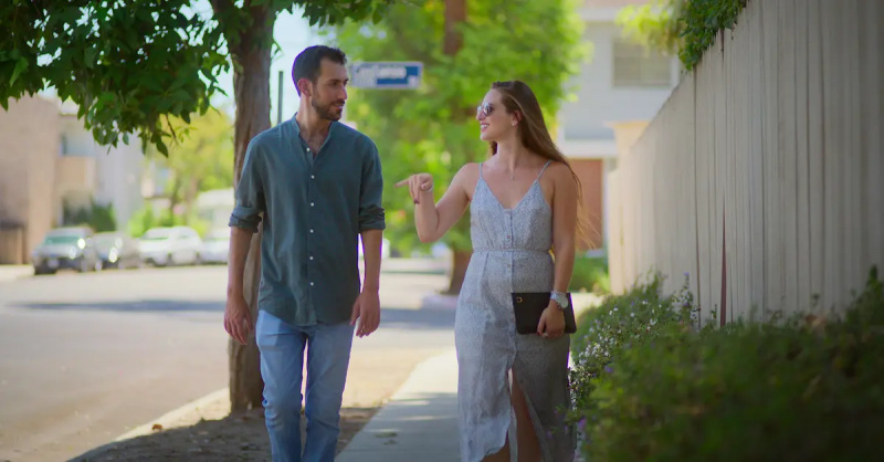 הכירו את השחקנים של 'שידוכים יהודיים' על ידי חקירת האינסטגרם שלהם