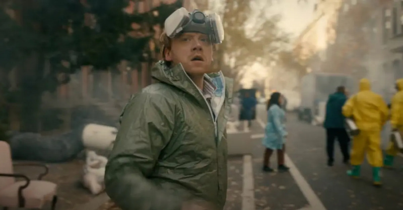 Rupert Grint kao Julian u'Servant'