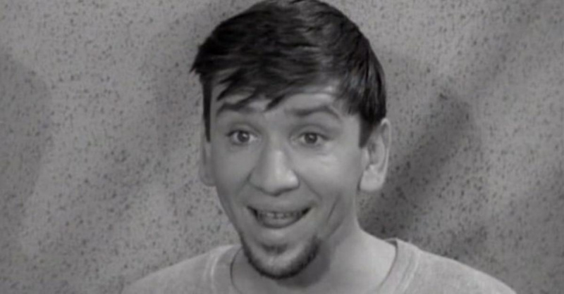 Maynard G. Krebs grany przez Boba Denvera.