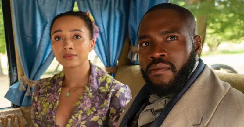   Alice y Will Mondrich mirando afuera a Lady Kent's estate.