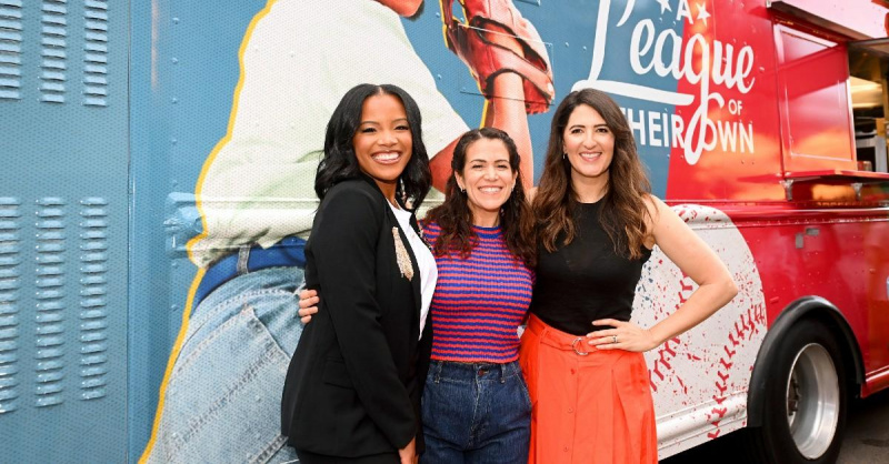 Medskaber Abbi Jacobson åbnede op om, hvorfor repræsentation betyder noget i 'A League of Their Own'