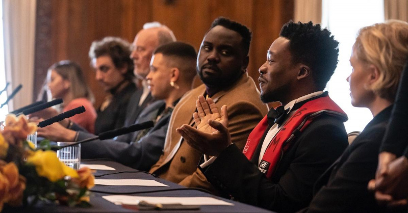 Paper Boi, Atlanta'daki bir panele katılırken çok sinirli görünüyor