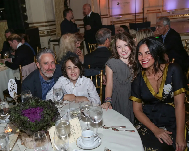 Jon, Nathan, Maggie y Tracey Stewart asisten a la Gala Farm Sanctuary 2015 celebrada en The Plaza Hotel el 24 de octubre de 2015.