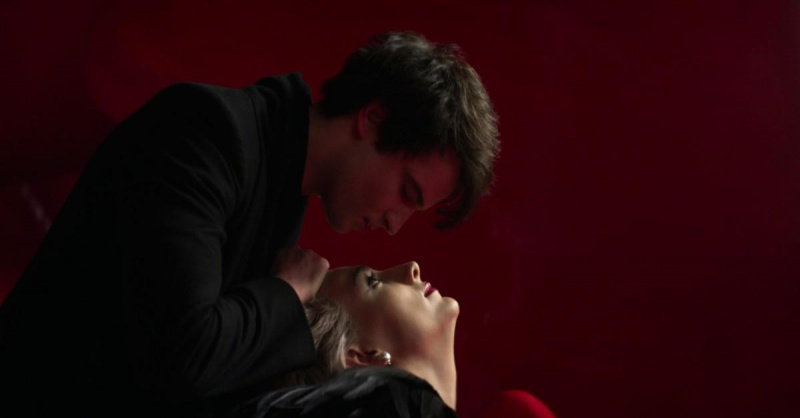 (L-R) Sogno/Morpheus (Tom Sturridge) e Desiderio (Mason Alexander Park)