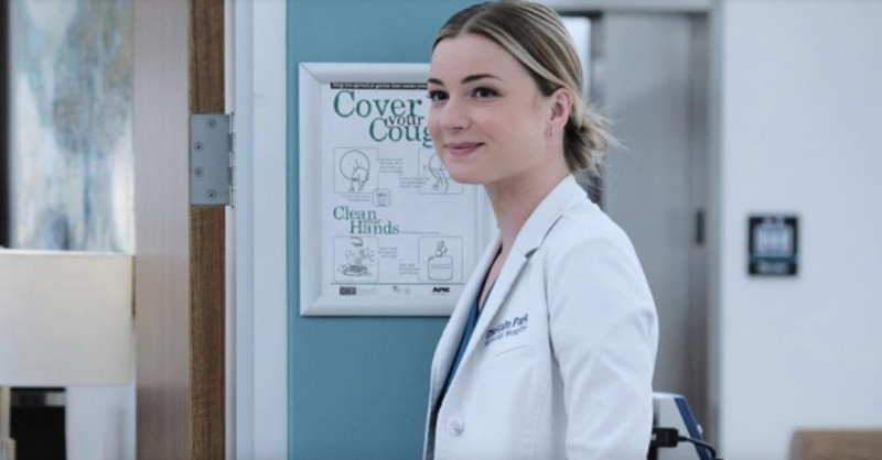 emily vancamp резидент